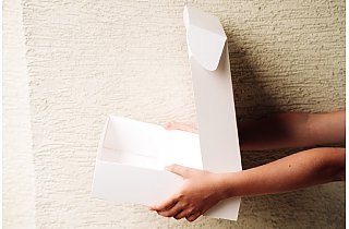Pudełka dla sklepu internetowego: jak wybrać idealne opakowanie?