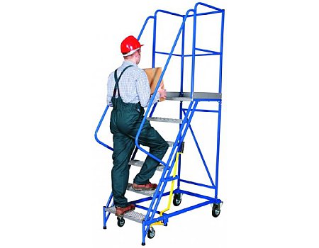 Drabina magazynowa czterokołowa DP z dźwignią – wysokość do podestu 1500 mm (08-005-G2)